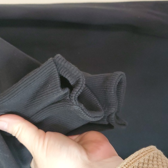 Athleta Cozy Karma Mock Neck Dress Size Medium Petite Black Pockets Thumbholes - Picture 4 of 11